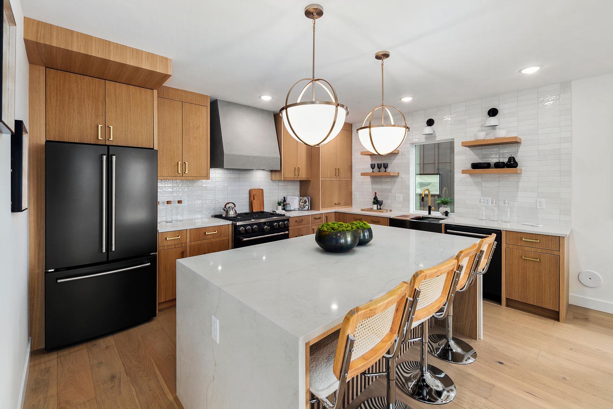 SFR at 4720B 45th Ave SW Seattle, WA 98116