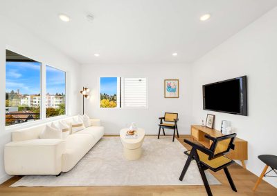 4724 37th Ave SW, Seattle, WA 98126